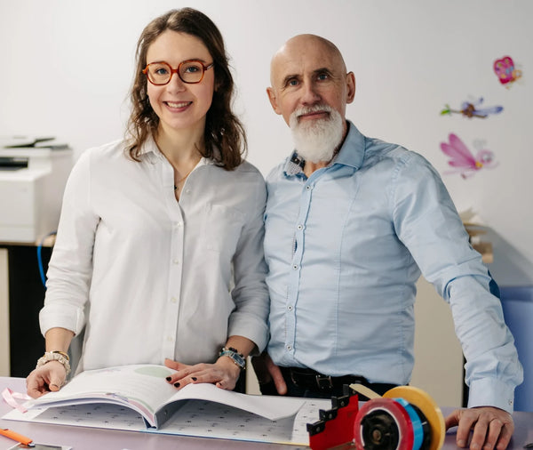 Cyrielle Conchon et son père Stéphane, de l'atelier Antoinette & Louis en Essonne