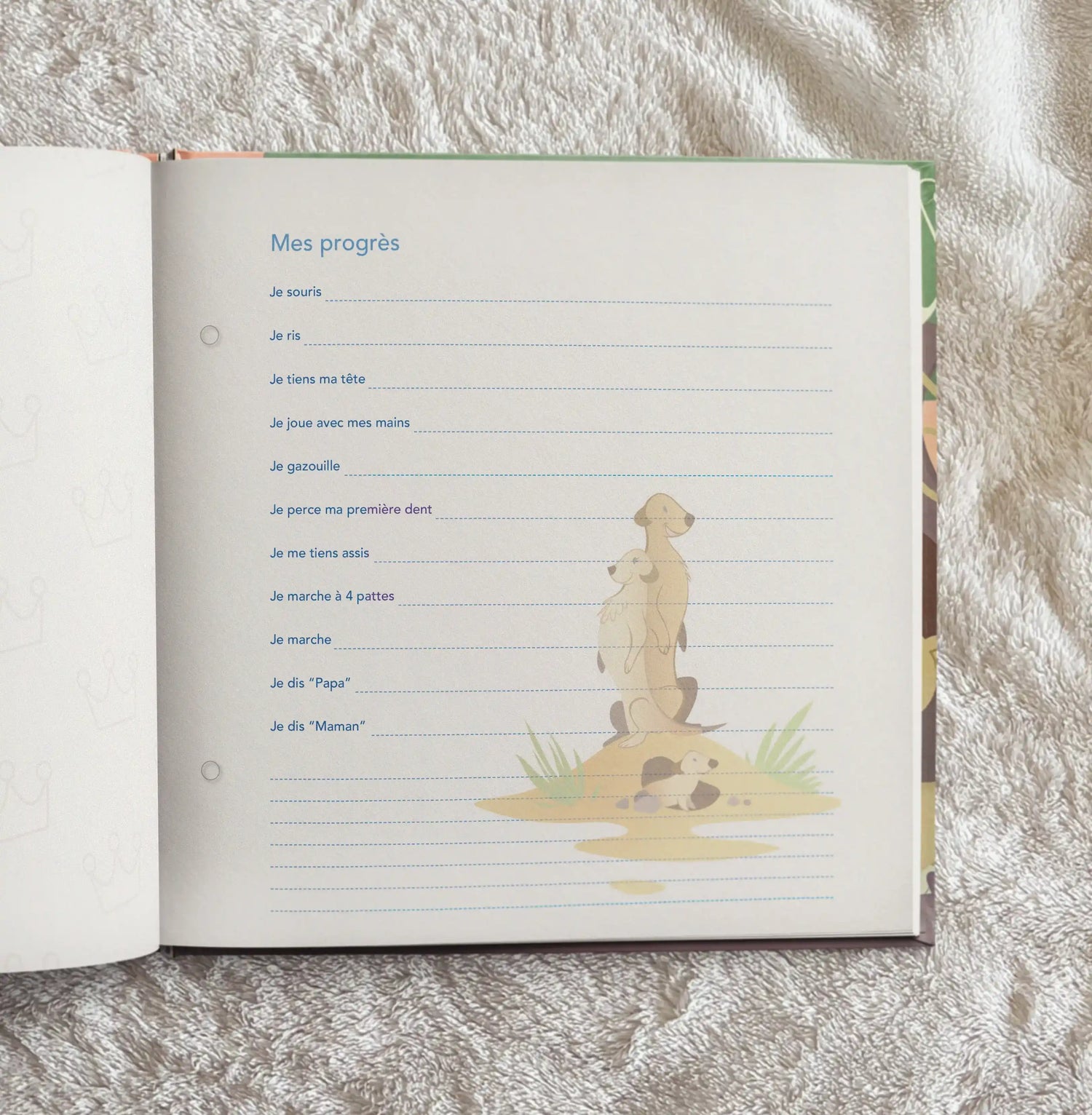 Page « Mes progrès » de l’album photo naissance thème savane Antoinette &amp; Louis, avec illustration de suricates et espace pour noter les étapes clés de bébé
